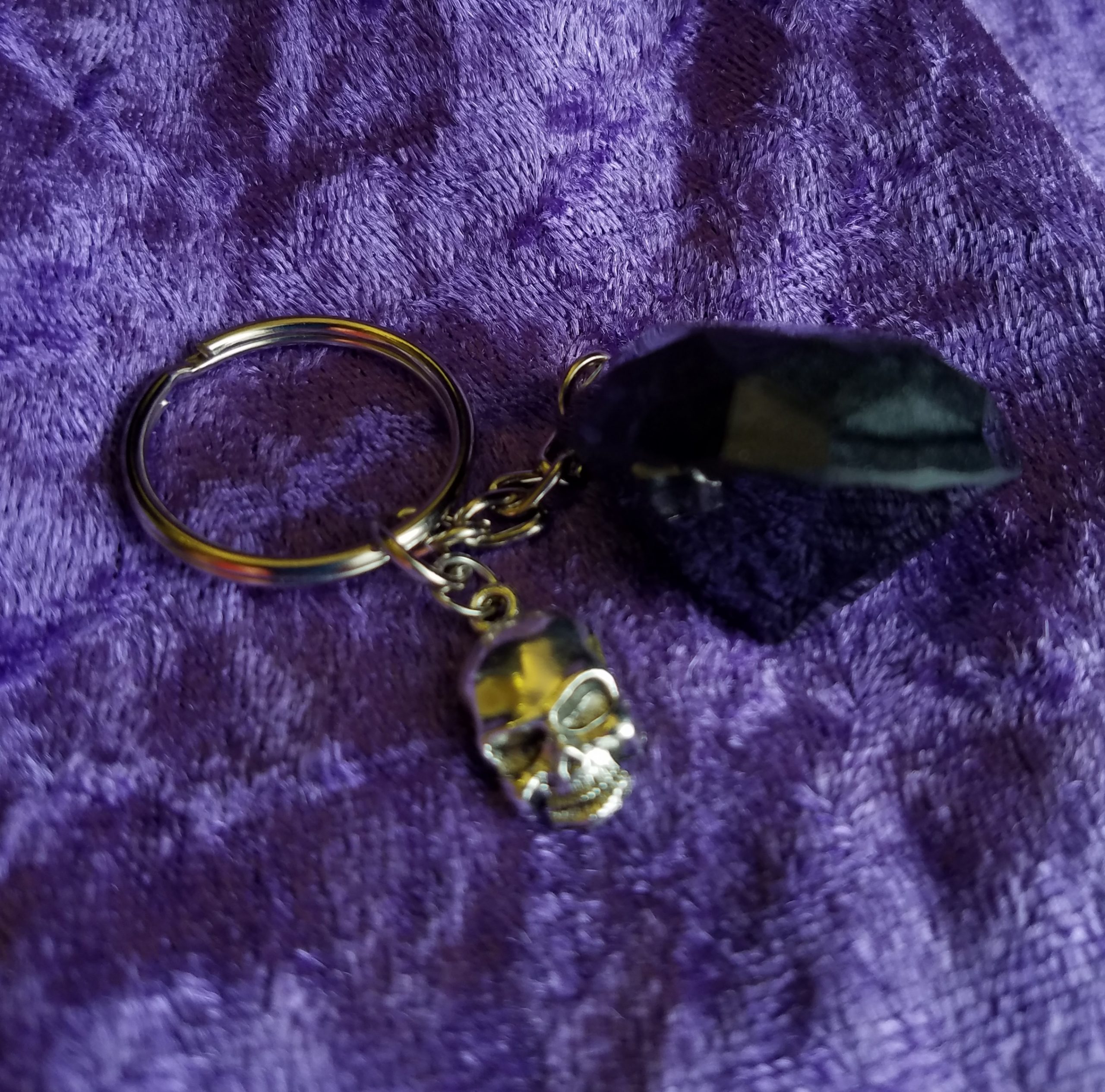 Shimmery Black Epoxy Diamond Keychain With Silver Skull Charm